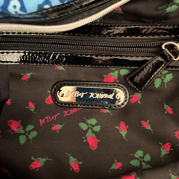 Betsy Johnson cheetah, print duffel bag used twice - Picture 7 of 9